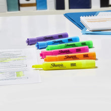 Load image into Gallery viewer, Sharpie Tank Highlighters 6 CASE PACK, Chisel Tip, Assorted Colours, 12 Count X 6 (72 TOTAL HIGHLIGHTERS)