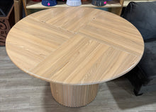 Load image into Gallery viewer, Round Dining Table for 4, Farmhouse Kitchen Table with Metal Base