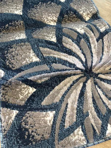 Kimbrel 2' x 3' Floral Indoor Rug