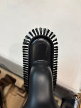 Load image into Gallery viewer, Electrolux Ultimate800™ Pet Cordless Stick Vacuum in Urban Grey EHVS85P3AG