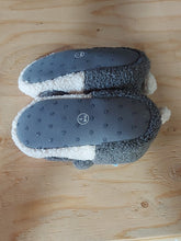 Load image into Gallery viewer, Cat &amp; jack™ slippers grey fuzzy dog size L 9/10