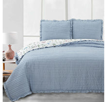 Load image into Gallery viewer, Claro Living Pre-Washed Crinkle Quilt Set - DOUBLE/QUEEN BLUE