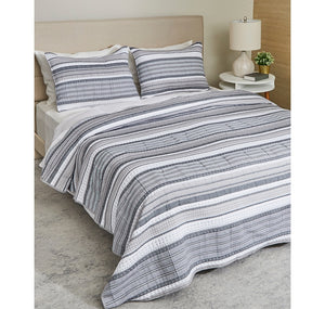 HomeSuite Essentials Stripe Matelasse 3pc King Quilt Set