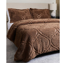 Load image into Gallery viewer, Twin Guillaume Home Sherpa Jacquard 2-Piece Comforter Set
