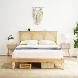 Queen Batai 41.14" Bed Frame