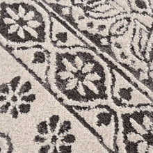 Load image into Gallery viewer, 7&#39;10&quot; Round Batty Floral Indoor Rug