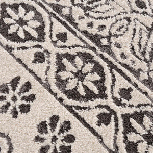 7'10" Round Batty Floral Indoor Rug