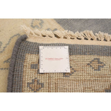 Load image into Gallery viewer, 9'1" x 11'6" Hand-knotted Royal Ushak Grey Wool Rug
