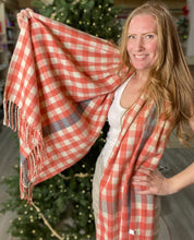 Load image into Gallery viewer, Lili &amp; Maddi Neve Coral Scarf