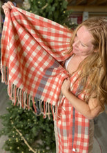 Load image into Gallery viewer, Lili &amp; Maddi Neve Coral Scarf