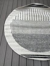 Load image into Gallery viewer, 5&#39;3&quot; ROUND Corum Abstract Black/Ivory Area Rug