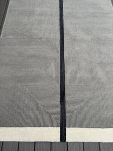 5' x 8' Nio Architectural Mid-Century Modern, Gray / Black