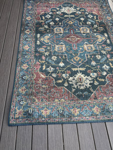 5' x 7'6" Gelo Oriental Indoor Rug