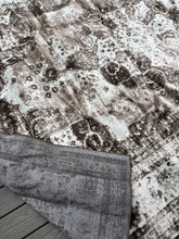 Load image into Gallery viewer, 7&#39;10&quot; x 11&#39; Brandt Oriental Indoor Rug, Light Brown, Chocolate, Ivory
