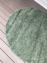 Load image into Gallery viewer, 6&#39; Round Abbiney Solid Accent Shag Rug