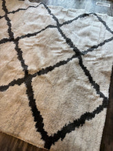 Load image into Gallery viewer, 8&#39; x 10&#39; Power Geometric Shag Ivory/Black Area Rug
