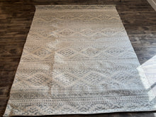 Load image into Gallery viewer, 8&#39; x 10&#39; Hailee Southwestern Ivory/Grey Area Rug