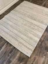 Load image into Gallery viewer, 5&#39;3&quot; x 7&#39;1&quot; Roma Southwestern Area Rug
