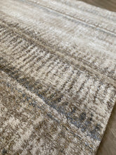 Load image into Gallery viewer, 5&#39;3&quot; x 7&#39; Trent Austin Abstract Area Rug