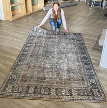 Load image into Gallery viewer, 5&#39; x 7&#39;6 Vache Oriental Grey/Beige Area Rug