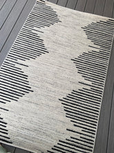 Load image into Gallery viewer, Bohemian Stripe 4&#39; x 6&#39; Area Rug