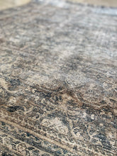 Load image into Gallery viewer, 5&#39; x 7&#39;6 Vache Oriental Grey/Beige Area Rug