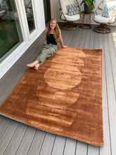 Load image into Gallery viewer, 5&#39; x 8&#39; Bobby Berk Luna Sienna Area Rug