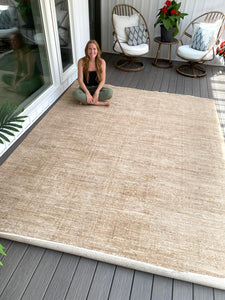 Gracie Oaks 7'10" x 10'2" Vernard Area Rug