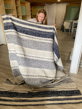 Load image into Gallery viewer, 6&#39; x 9&#39; Addilyn Striped Hand-Woven Flatweave Cotton Ivory/Navy Area Rug