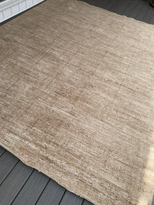 Gracie Oaks 7'10" x 10'2" Vernard Area Rug