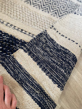 Load image into Gallery viewer, 6&#39; x 9&#39; Addilyn Striped Hand-Woven Flatweave Cotton Ivory/Navy Area Rug