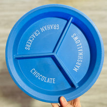 Load image into Gallery viewer, Blue &amp; White Speckled 3-Divided S’mores Plate