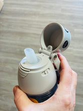 Load image into Gallery viewer, MLB Chicago White Sox Retro Sport Venture Water Bottle - 24oz