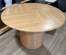 Load image into Gallery viewer, Round Dining Table for 4, Farmhouse Kitchen Table with Metal Base