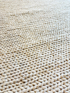 6' x 9' Handmade Braided Wool Light Grey Rug
