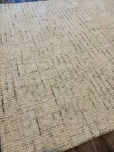 Load image into Gallery viewer, 5' x 8' Esteban Handmade Tufted Wool Indoor Area Rug in Light Grey
