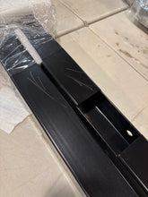 Load image into Gallery viewer, VEVOR 3-Step Transitional Handrail Fits 1 or 3 Steps Matte Stair Rail Wrought Iron Handrail with Installation Kit Hand Rails for Outdoor Steps (Unadjustable) (Black)