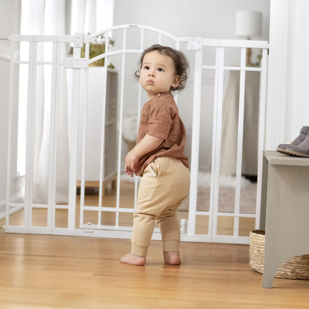 Summer by Ingenuity The Doorway 48W Series Baby and Dog Gate – White
