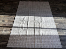 Load image into Gallery viewer, 6' x 9' Orcella Washable Indoor Rug, Grey/White