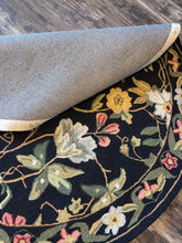Load image into Gallery viewer, 5'6'' Round Hollander Floral Handmade Looped/Hooked Wool Black Area Rug