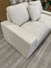 Load image into Gallery viewer, Palma Brava Loveseat