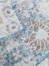 Load image into Gallery viewer, 7&#39;7&quot; x 9&#39;6&quot; Quinn Oriental Flatweave Machine Washable Polyester Performance Rug
