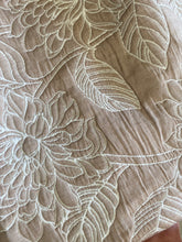 Load image into Gallery viewer, King Size Home Suite Matelasse Floral 3-Piece Quilt Set