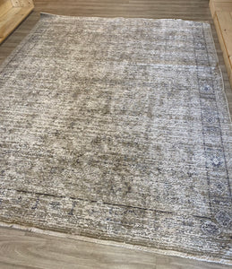 7'10" x 10' Amber Lewis x Loloi Alie Taupe / Dove Area Rug