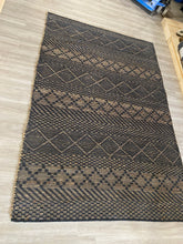 Load image into Gallery viewer, 6&#39; x 9&#39; Hand Woven Jute/Cotton Rug Natural/Black