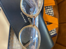 Load image into Gallery viewer, French Kiwis Morgan Readers 2.5