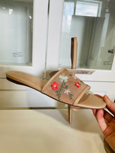 Load image into Gallery viewer, A New Day Sandals Floral Size 10