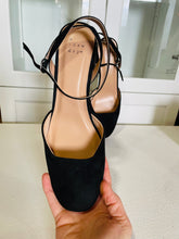 Load image into Gallery viewer, A New Day Black Pumps Size 10