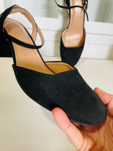 Load image into Gallery viewer, A New Day Black Pumps Size 10