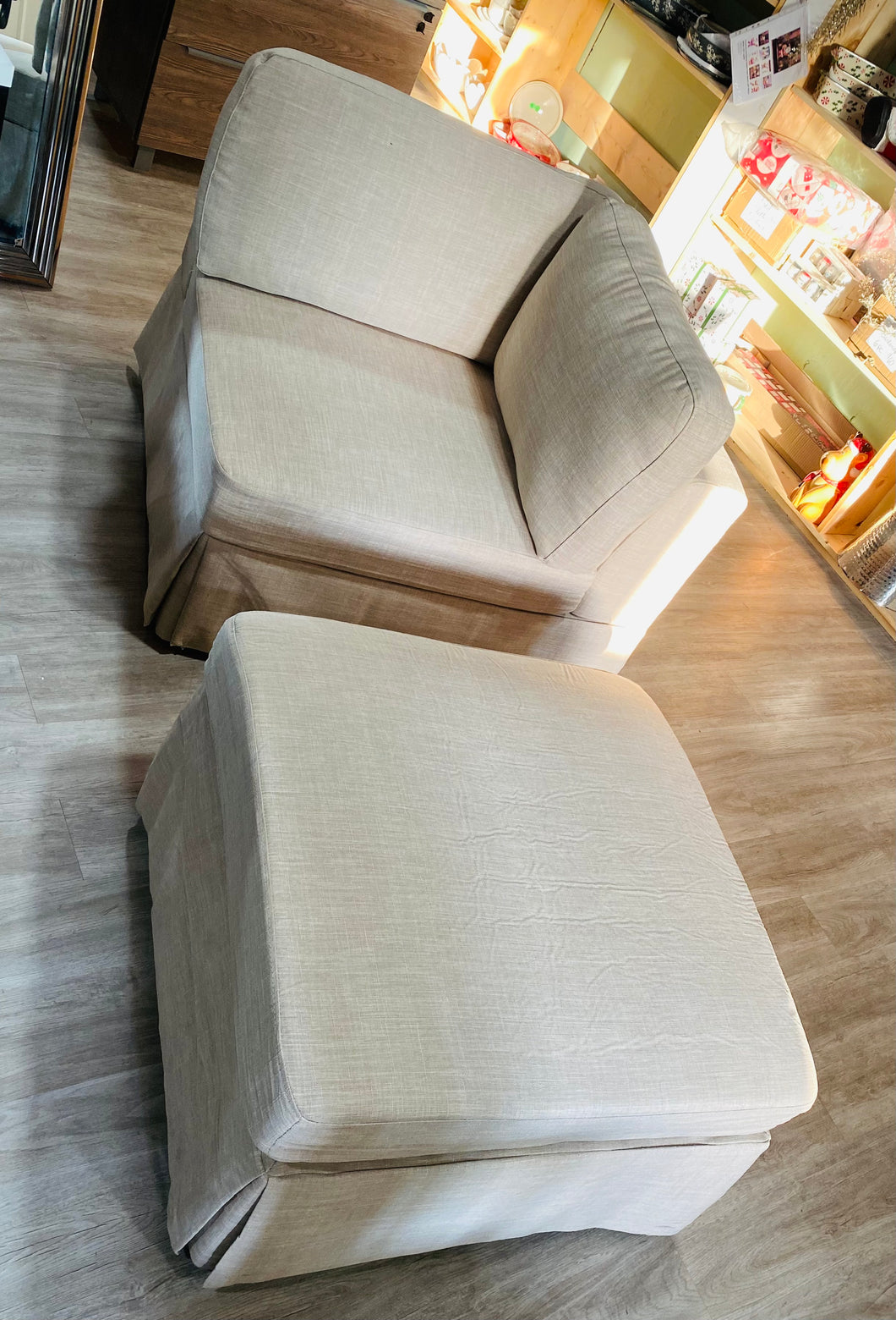 Ariayah 2 - Piece Upholstered Corner Chair Set